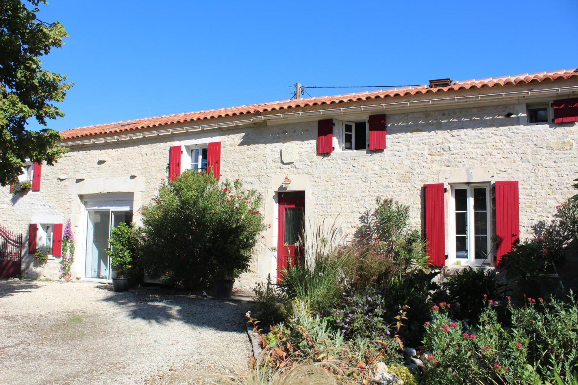 Bed and Breakfast La Douce Charentaise Merignac  Екстер'єр фото